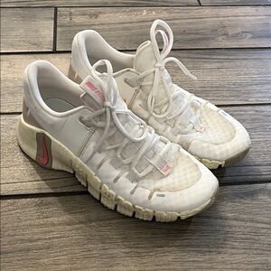 Nike White and Pink Sneakers